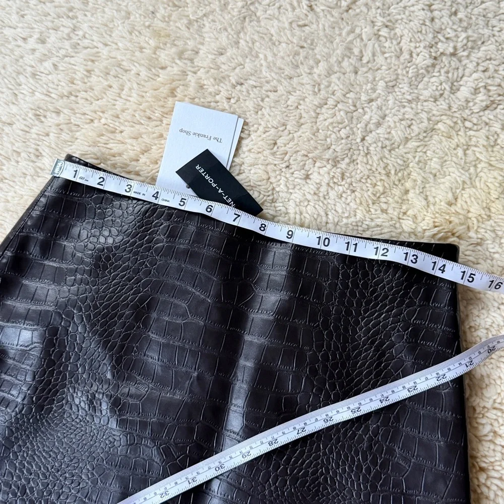 The Frankie Shop Dark Brown Croc Textured Mini Skirt XS - Picture 7 of 9